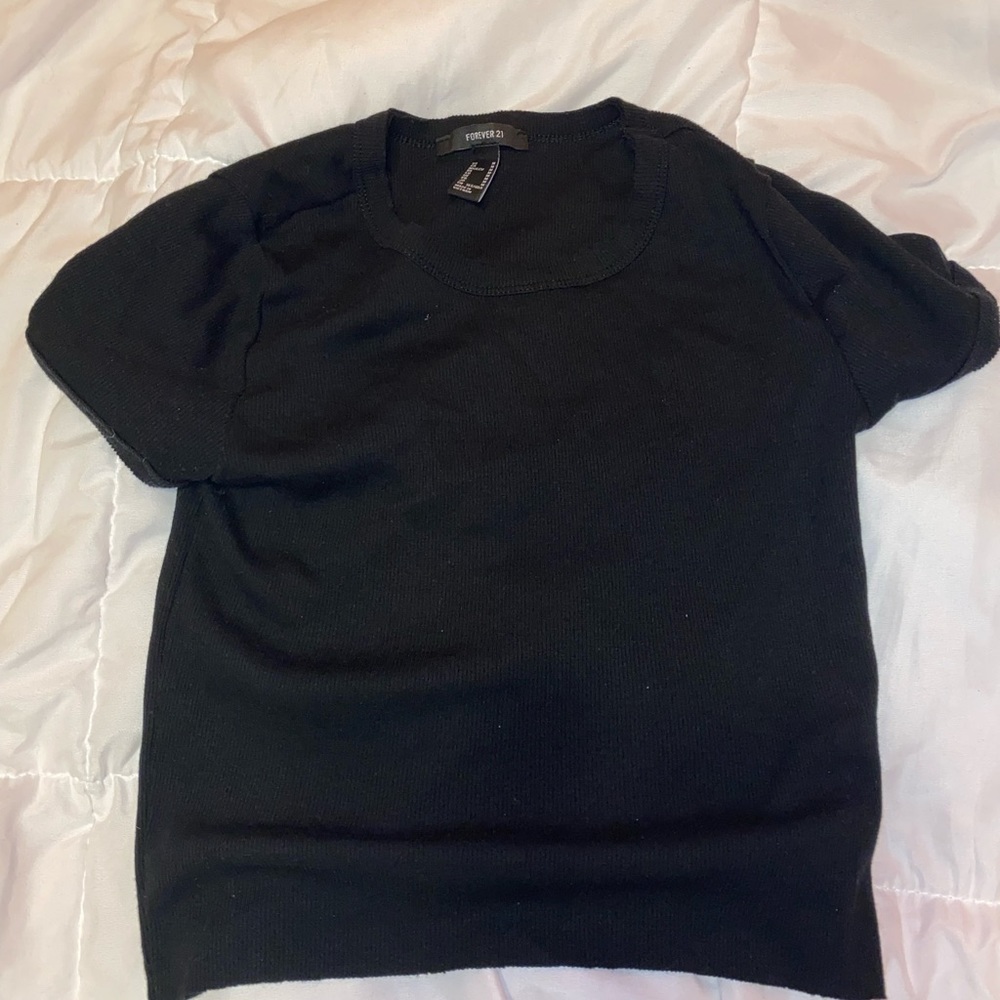 black crop top